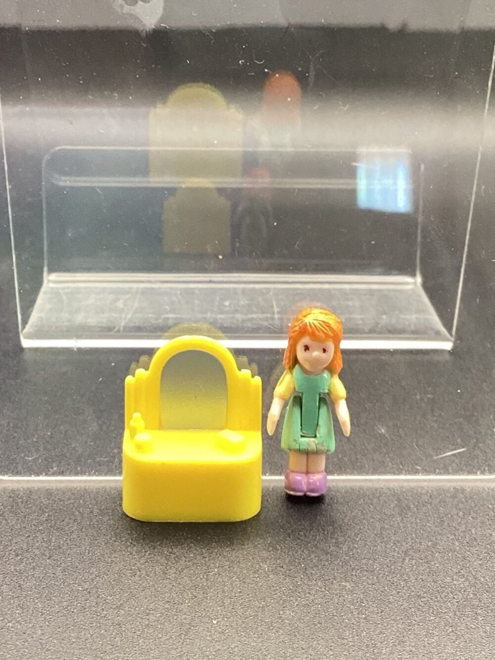 Vintage Polly Pocket Replacement Doll Green Dress Tiny Doll Figurine & Vanity